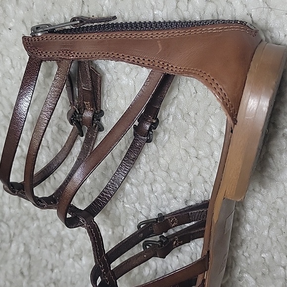 J CREW MULTI Buckle Strap Gladiator Inspired Leather Sandals Size 7 - Picture 6 of 15